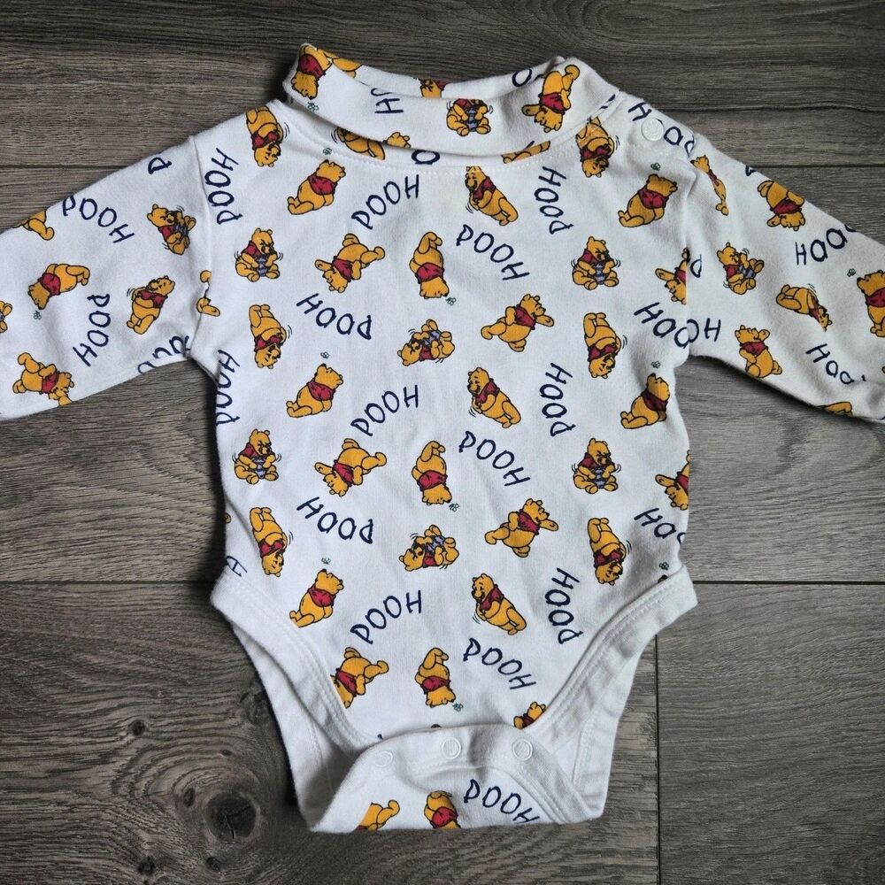 Vintage Disney Store Winnie The Pooh Bodysuit 3 Months All Over Print Romper 90s